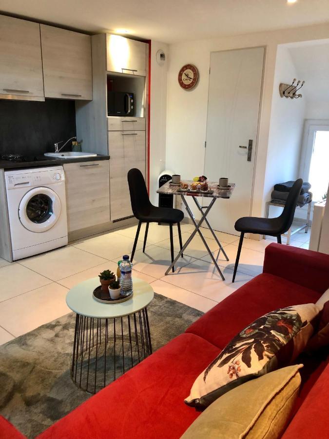 La Colombine Appartement Sainte-Colombe  Buitenkant foto
